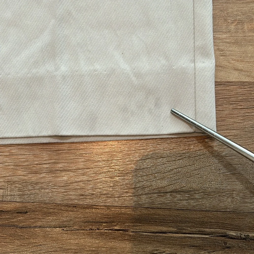 TOMMY BAHAMA MENS RELAXED GOLF PANTS CREAM LIGHTWEIGHT SIZE 36X30 - Picture 11 of 12